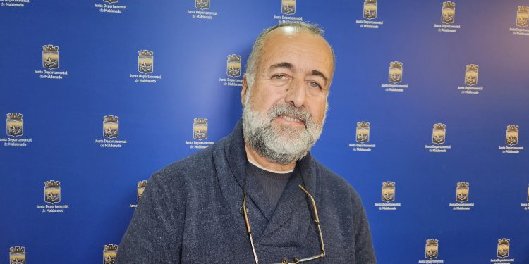 Leonardo Pereira promueve reinstalar presupuestos participativos