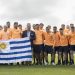 Futbolistas recibieron el Pabellón Nacional de manos del presidente