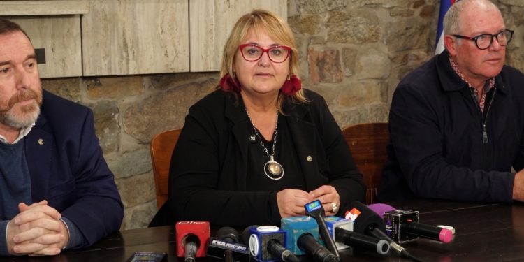 Sandra Lazo visitó Maldonado y destacó inversiones en defensa, educación militar y control del espacio aéreo