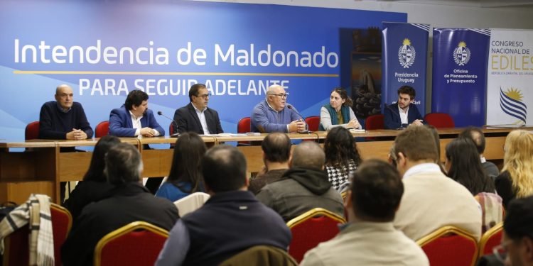 Más de 100 ediles participan en jornadas de formación en Maldonado