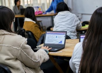 Tres de cada cuatro docentes ya usan IA: Ceibal y ANEP presentaron nuevas herramientas seguras para la educación