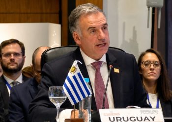 Uruguay asume la presidencia del Mercosur con la promesa de impulsar un bloque más moderno y orientado a resultados
