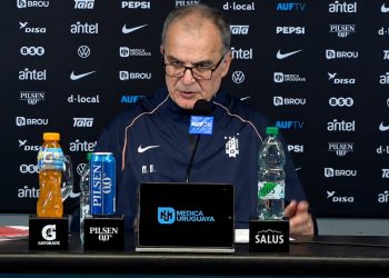 “No tengo ninguna excusa”: la autocrítica de Bielsa en su despedida de la selección uruguaya
