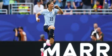 Uruguay reaccionó a tiempo y dio vuelta el partido ante Cabo Verde antes del descanso venciendo 2-1 en el primer tiempo