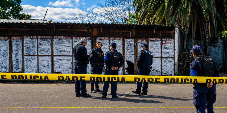 La investigación por el crimen cercano al predio ferial dio un giro clave: un joven de 18 años admitió su participación