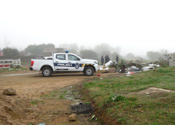 Investigan homicidio en San Carlos tras hallazgo de un hombre sin vida junto a un contenedor