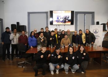 El boxeo gana terreno como herramienta de inclusión: Comunal Santa Teresita se incorporó a la Federación Uruguaya de Boxeo