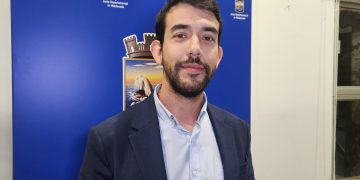 Con aportes de todos los partidos en el marco de las comisiones multipartidarias, junta recibió al equipo económico