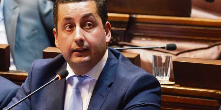 Echeverría: «Es imposible apoyar una gestión mala»; la Coalición Republicana votará en contra de la Rendición de Cuentas