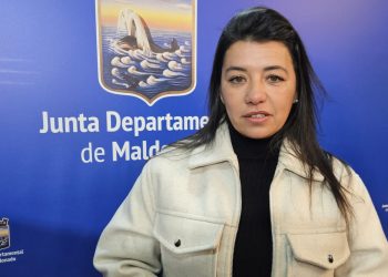 Conductores de Uber se manifestaron en la Junta Departamental