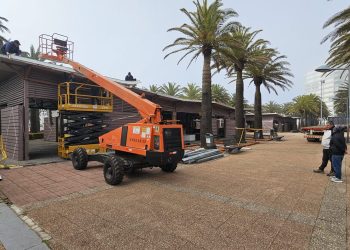 Carballal confirmó el inicio de las obras en Plaza Artigas y adelantó nuevo mobiliario para los artesanos