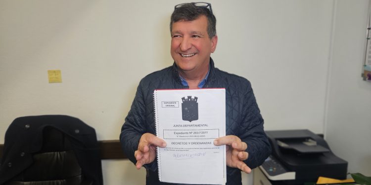 Promueven nuevo decreto para reglamentar actuación de delivery