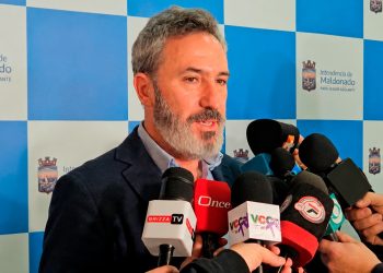 Villegas valoró el preacuerdo entre el SUNCA y las empresas para destrabar el conflicto