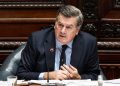 “Diplomacia parlamentaria”: Pedro Bordaberry propuso prohibir viajes de legisladores y funcionarios a cargo del erario publico