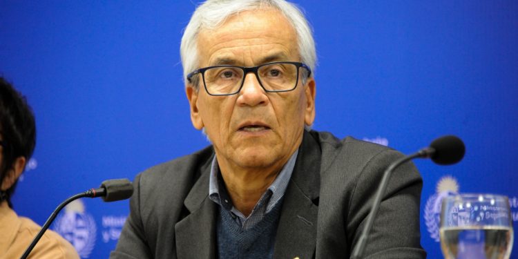 Rodrigo Blás dijo que el “sindicato empoderado” del puerto le “toma el pelo” al ministro Juan Castillo