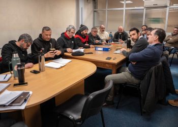 Gobierno, empresarios y Sunca sellaron un convenio histórico que reducirá la jornada laboral a 40 horas