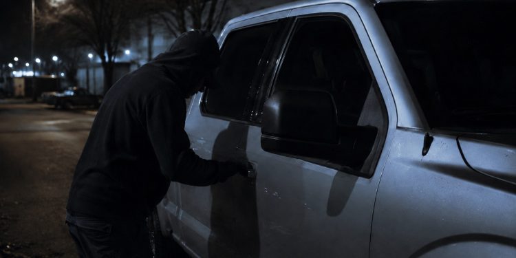 Robó una camioneta en Maldonado y fue condenado a 12 meses de libertad a prueba