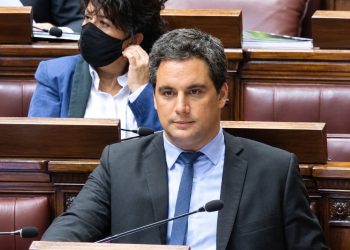 Exdiputado blanco imputado por violencia de género denuncia ser víctima de agresiones