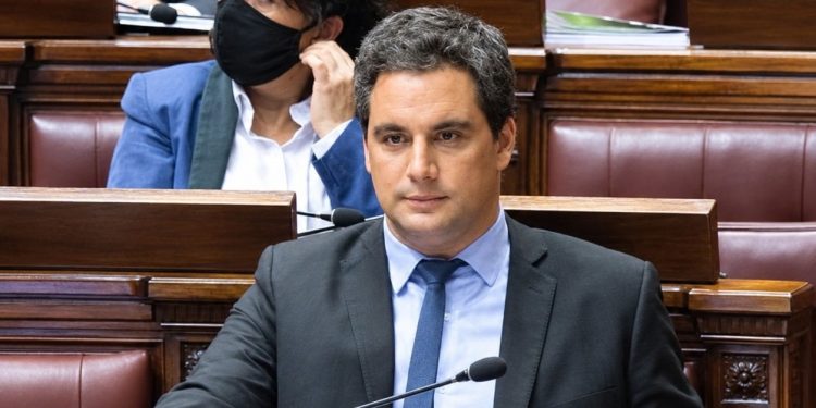 Exdiputado blanco imputado por violencia de género denuncia ser víctima de agresiones