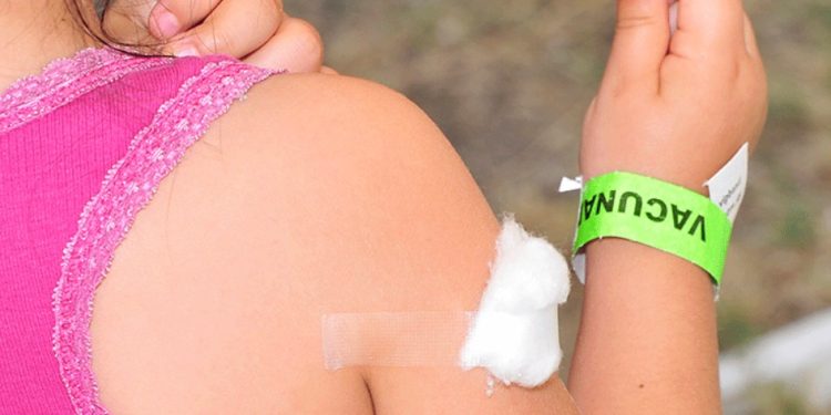 Salud Pública amplía la vacunación contra el meningococo a niños de 6, 7 y 8 años