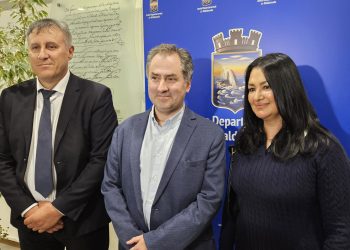 Luis Artola impulsó reconocimiento a funcionarios de la Dirección Nacional de Identificación Civil