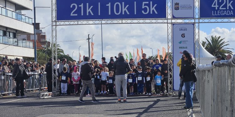 Los más chicos también fueron protagonistas en la previa de la Maratón de Punta del Este