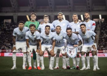 Uruguay no pudo en el estreno de Forlán y cayó 3-1 ante Japón