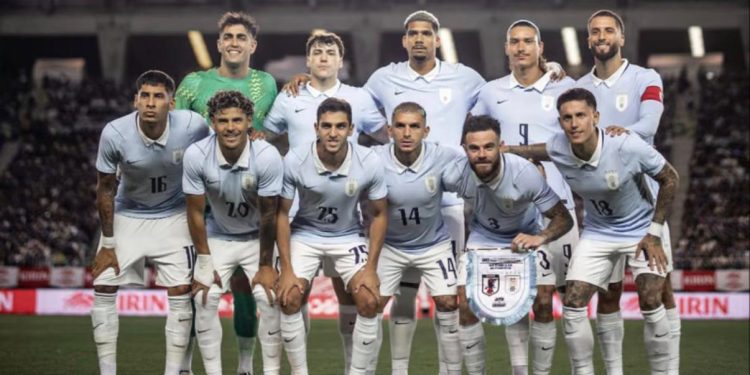 Uruguay no pudo en el estreno de Forlán y cayó 3-1 ante Japón