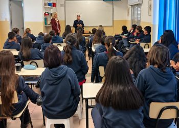 Seguridad, autocuidado y riesgos digitales fueron eje de una nueva jornada en el Colegio Maldonado