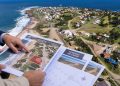 Vendían terrenos en Punta Negra con documentos falsos: dos imputados, dos condenados y varios requeridos