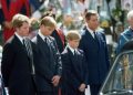 Hermano de la princesa Diana defiende su libro y cuestiona la euforia del rey Carlos cuando ella falleció