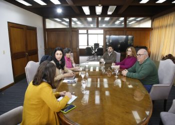 Abella proyecta nuevas obras de resiliencia costera junto Directora de Cambio Climático con una inversión de US$ 800 mil