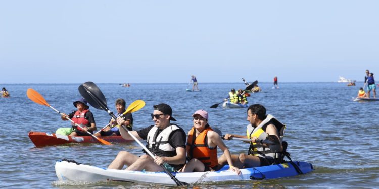 El verano 2027 ya tiene calendario para las travesías a nado y kayak en Maldonado