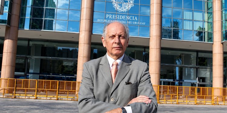 Gustavo Salle dijo que está “cancelado” por el presidente Yamandú Orsi y los grandes medios de comunicación