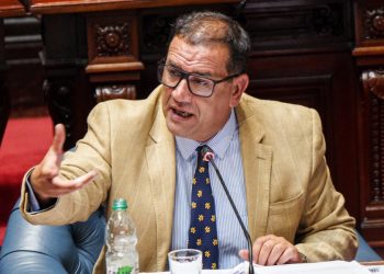 Sebastián da Silva advirtió por llegada de serbios, albaneses y montenegrinos