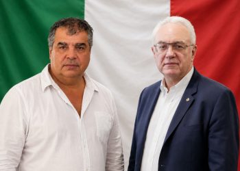 Viajes del canciller Mario Lubektin generan polémica; Rodrigo Blás evalúa más acciones