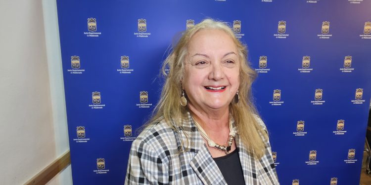 Francia Barrios pide más políticas sociales para adultos mayores