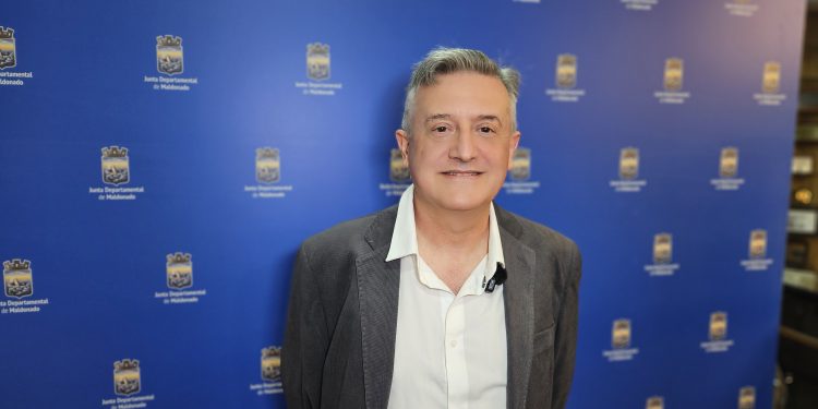 Reconocimiento de la Junta Departamental a Ricardo D’Albora