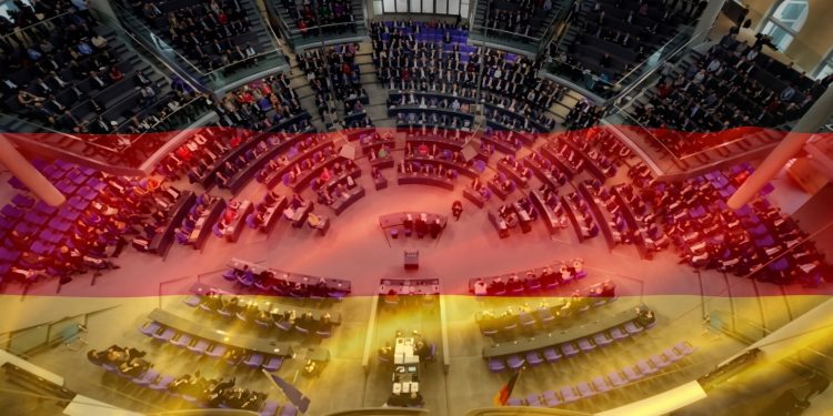 Alemania discute pensión mensual para niños nacidos a partir del 2020
