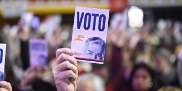 Frente Amplio ratificó conducción de Fernando Pereira y defendió acciones de gobierno