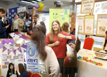 Más de 100 adolescentes de Maldonado participaron en una feria sobre salud mental, emociones y prevención