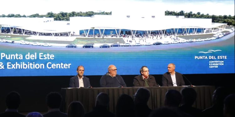 Abulafia destacó el crecimiento del Centro de Convenciones y adelantó una nueva propuesta para el verano